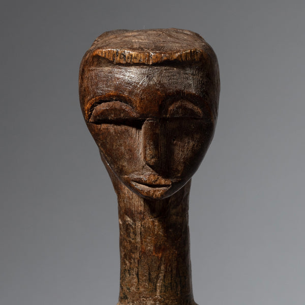 A PRETTY BAOULE HEDDLE PULLEY FROM IVORY COAST W. AFRICA ( No 1496)