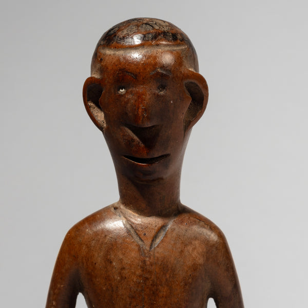 A FINELY CARVED ALTAR FIGURE FROM THE CONGO ( No 1940)