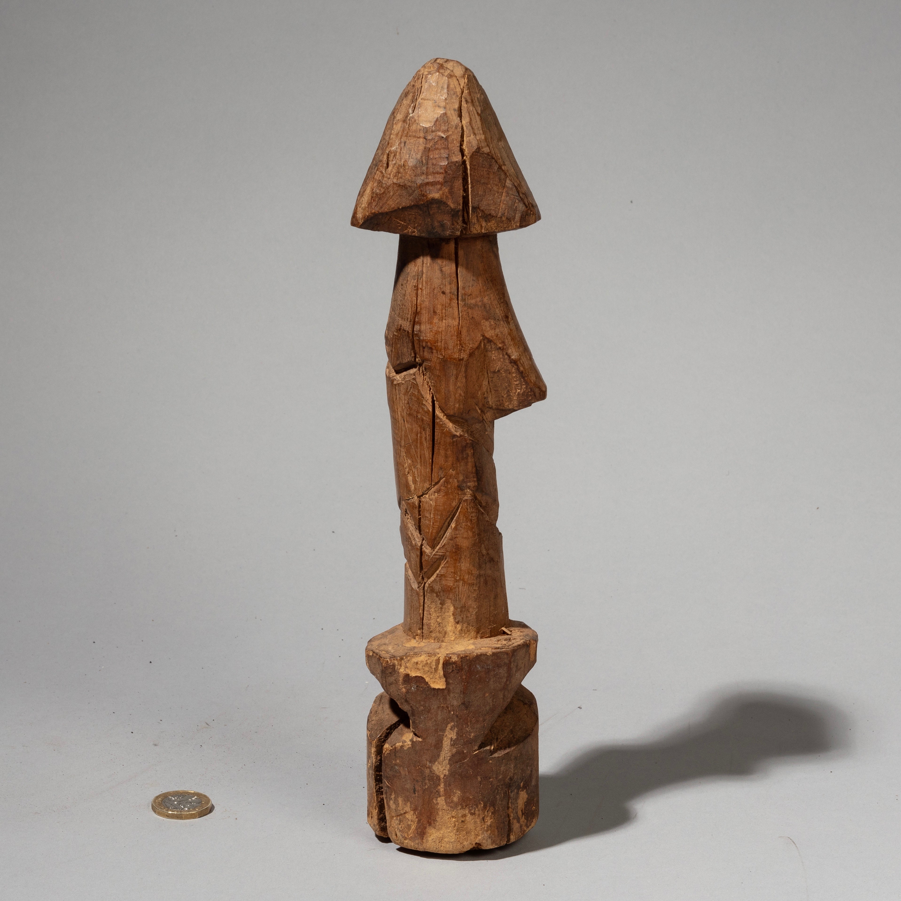 AN EXTREMELY STYLISED LOBI THIL FIGURE FROM BURKINA FASO ( No 2148)