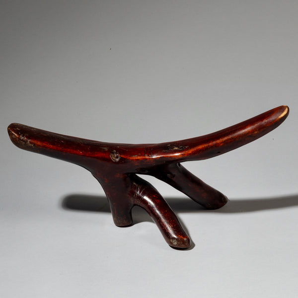 A MAGNIFICENT, LARGE HEADREST, DADINGA TRIBE OF EAST AFRICA   ( No 2061)