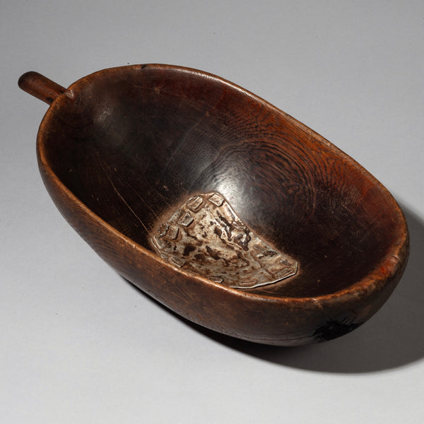 A WELL PATINATED BOWL WITH INDIGENOUS REPAIR, FROM TUTSI TRIBE OF RWANDA ( No 2049)