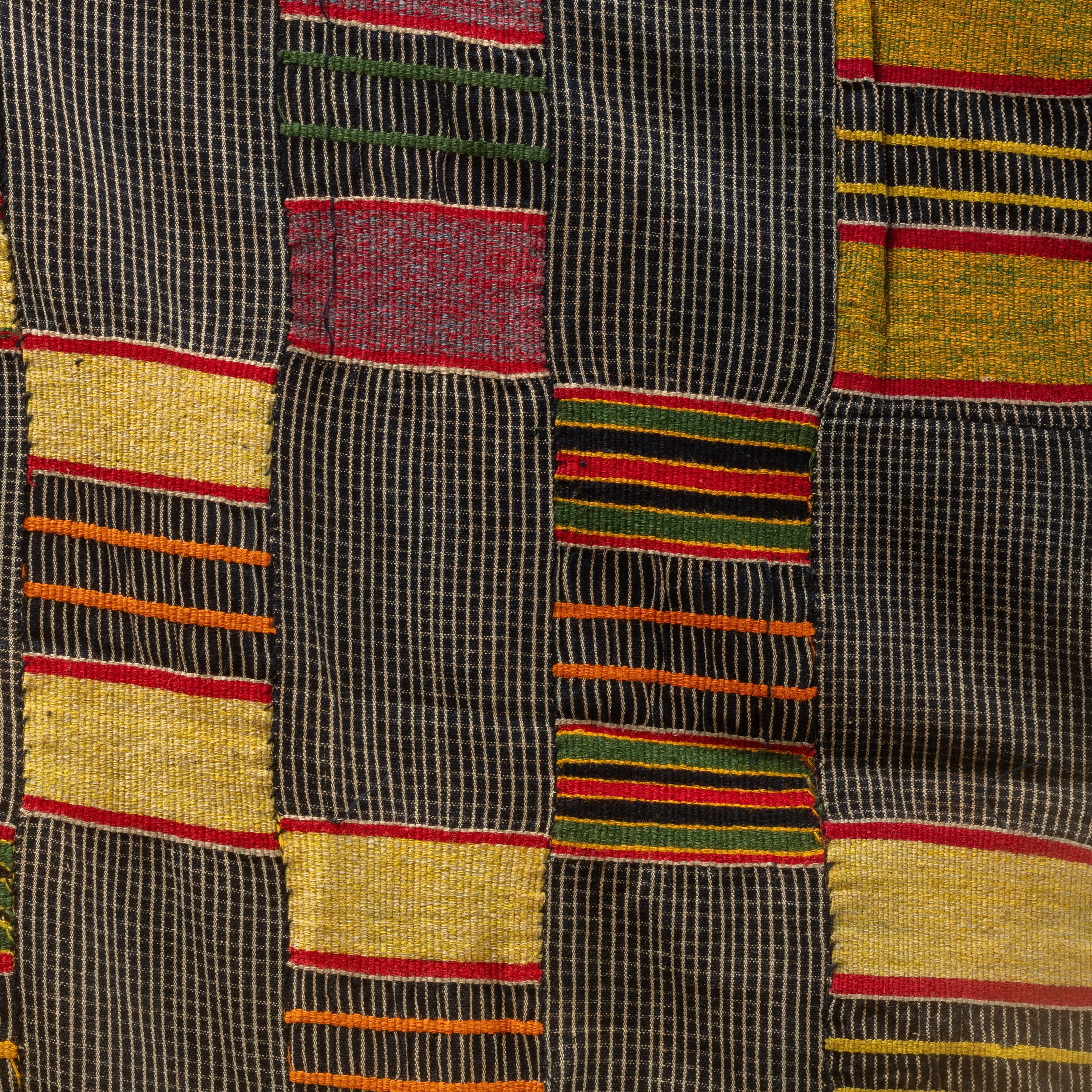 A GORGEOUS GOLDEN WOMANS CLOTH, EWE TRIBE GHANA ( No 4531 )