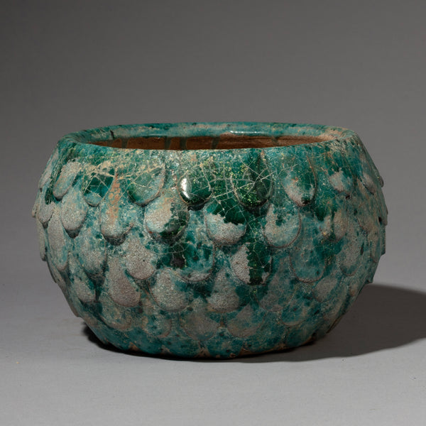 A TEXTURAL TURQUOISE CLAY POT FROM INDONESIA( No 1927)