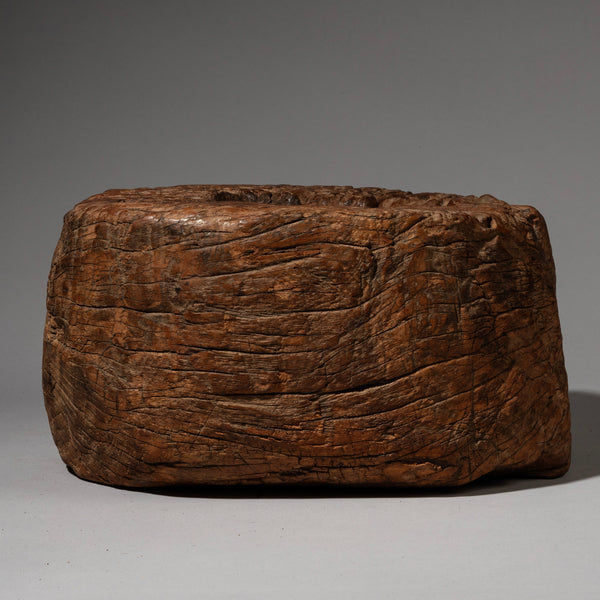 A SOFTLY WORN, SOLID WOODEN BOWL VESSEL FROM INDONESIA ( No 1876)