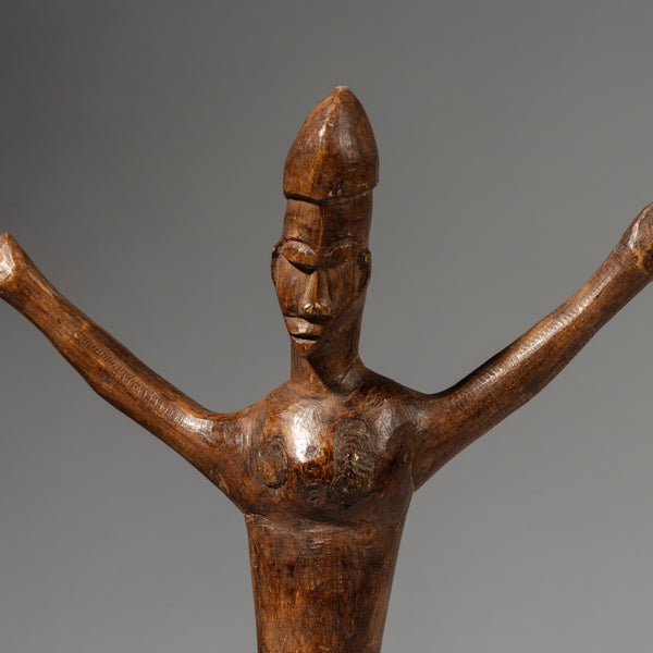 A REFINED LOBI THIL FIGURE WITH UNUSUAL POSE LIBATIONS ( No 1203)