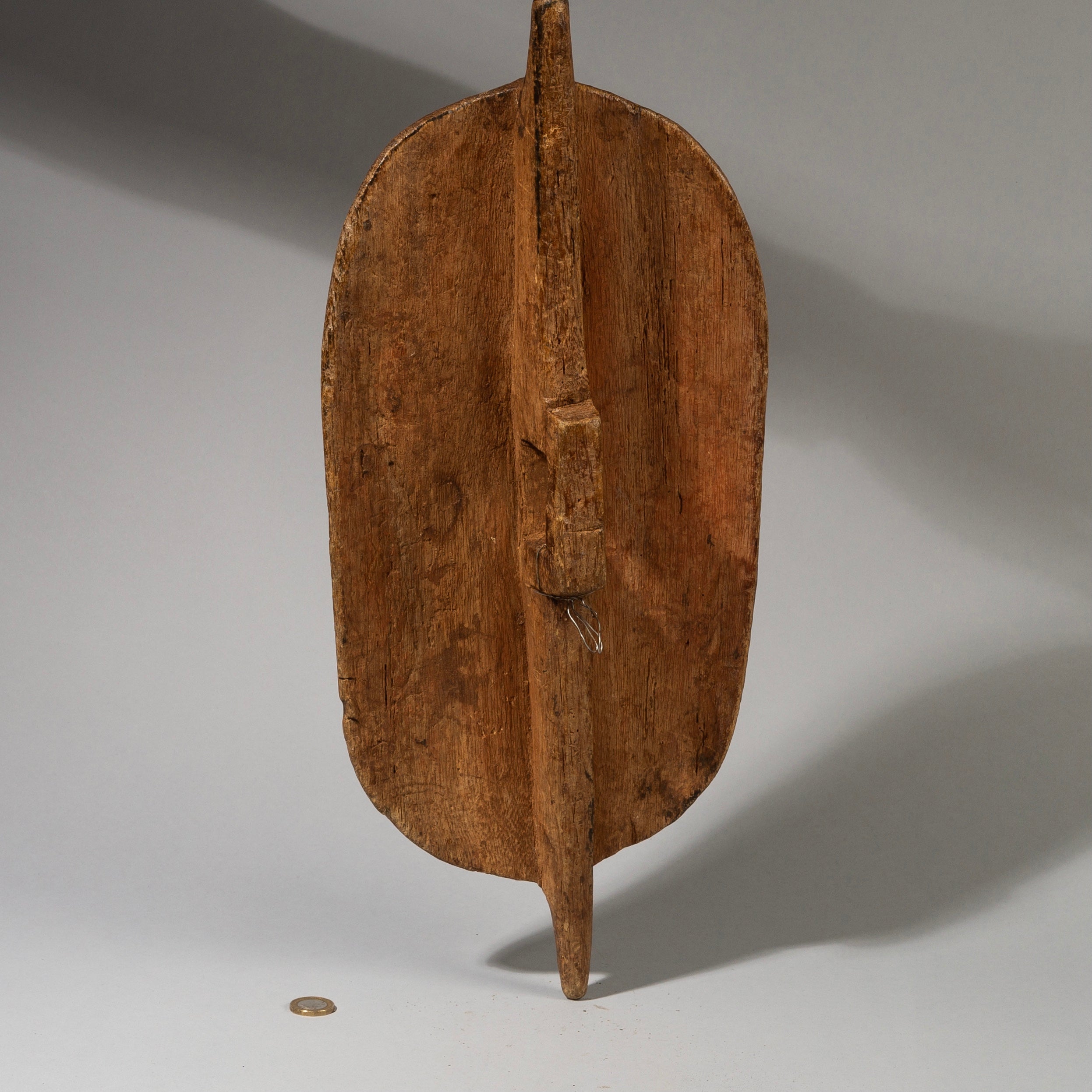 A SIMPLE WOODEN SHIELD FROM KENYA, EAST AFRICA  ( No 1030)