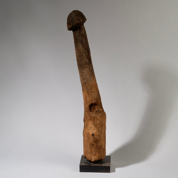 A MASSIVE PHALLIC SYMBOL ALTAR OBJECT FROM THE SOMBA TRIBE OF NORTHERN TOGO W.AFRICA ( No 783)