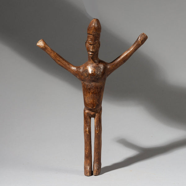 A REFINED LOBI THIL FIGURE WITH UNUSUAL POSE LIBATIONS ( No 1203)