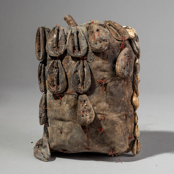 SD AN ENCRUSTED DOUBLE SIDED MAGICAL POUCH FROM BENIN (No 1660 )