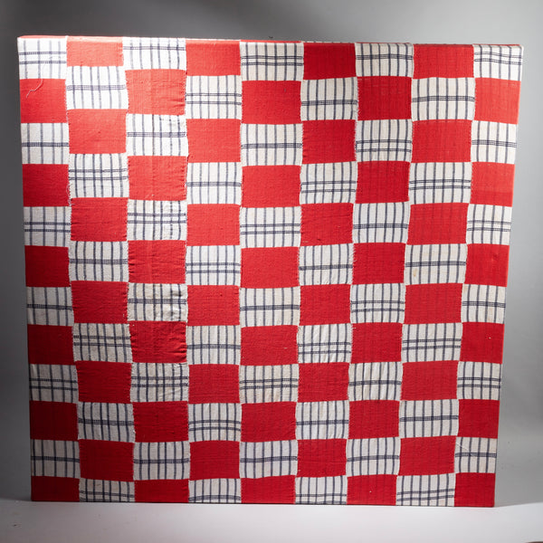 A BOLDLY CHEQUERED EWE CLOTH FROM GHANA( No 1758)