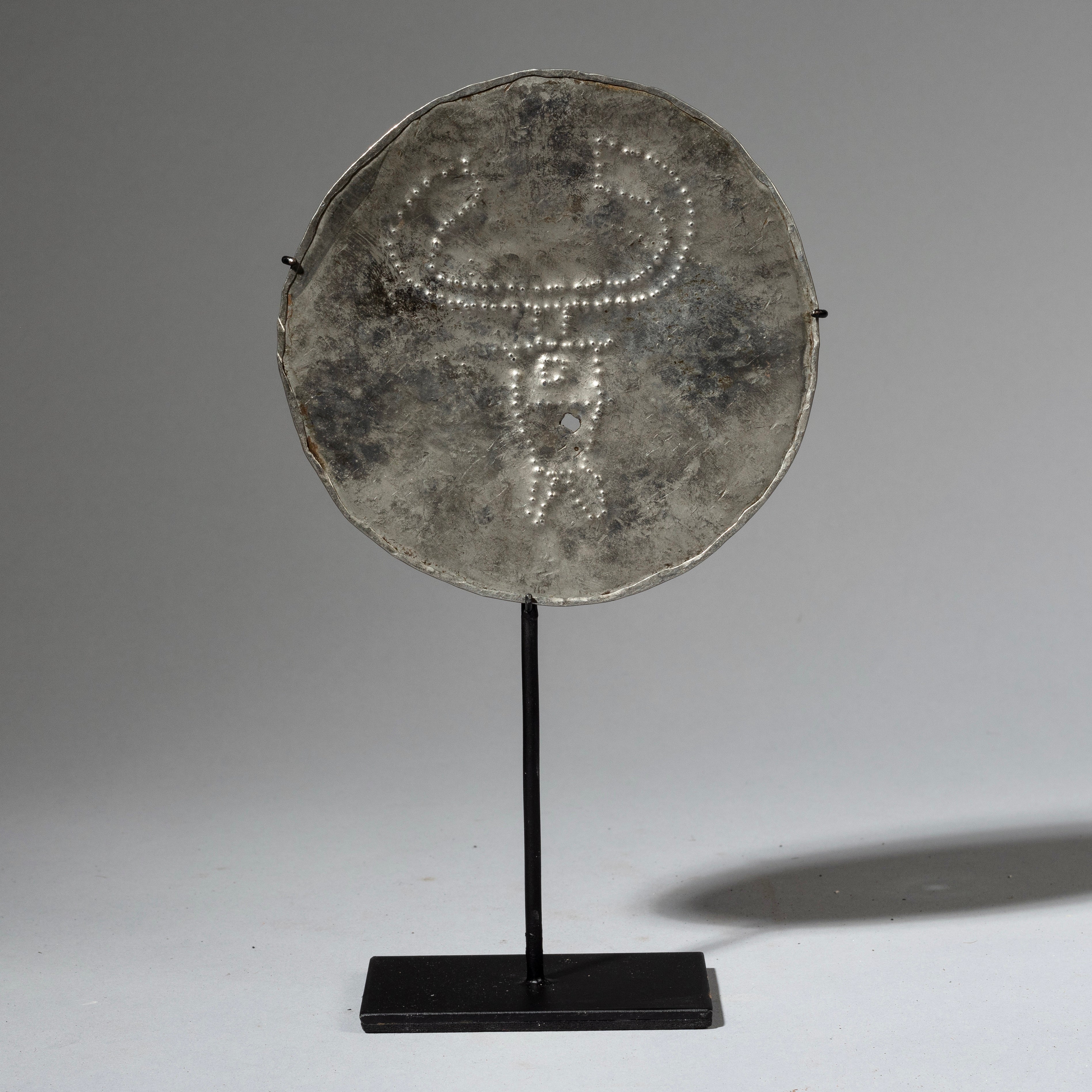 A LARGE SILVER PECTORAL DISC FROM TIMOR INDONESIA ( No 1470)