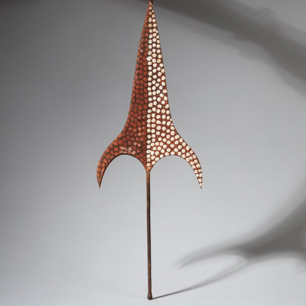 A PIGMENT DOTTED IRON CURRENCY SPEAR FROM THE CONGO ( No 1593)