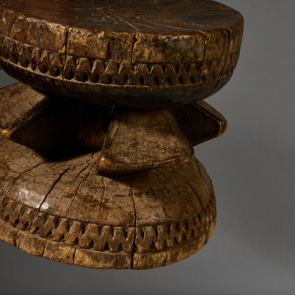 A DINKY STOOL FROM DOGON TRIBE OF MALI W.AFRICA ( No 5197 )