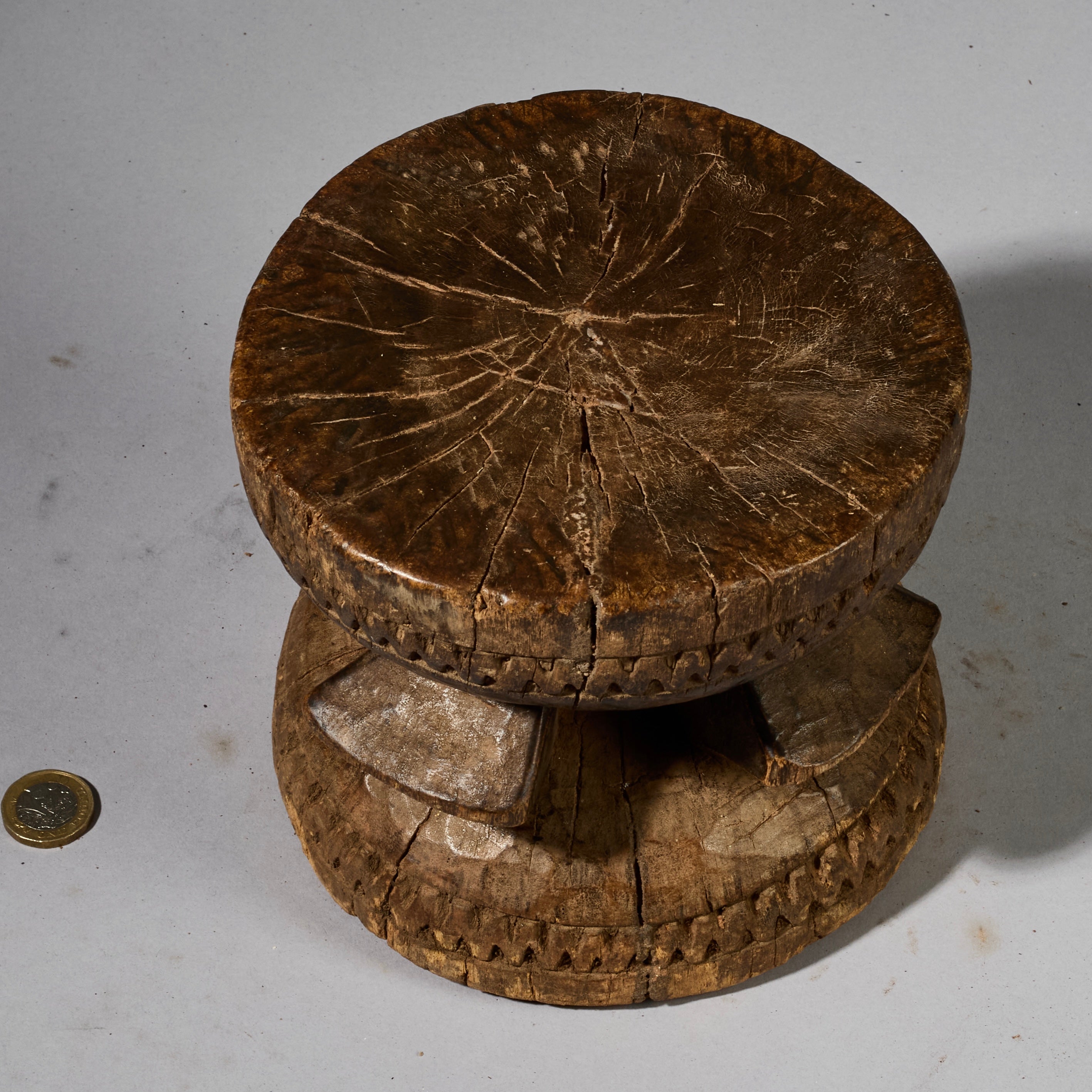 A DINKY STOOL FROM DOGON TRIBE OF MALI W.AFRICA ( No 5197 )