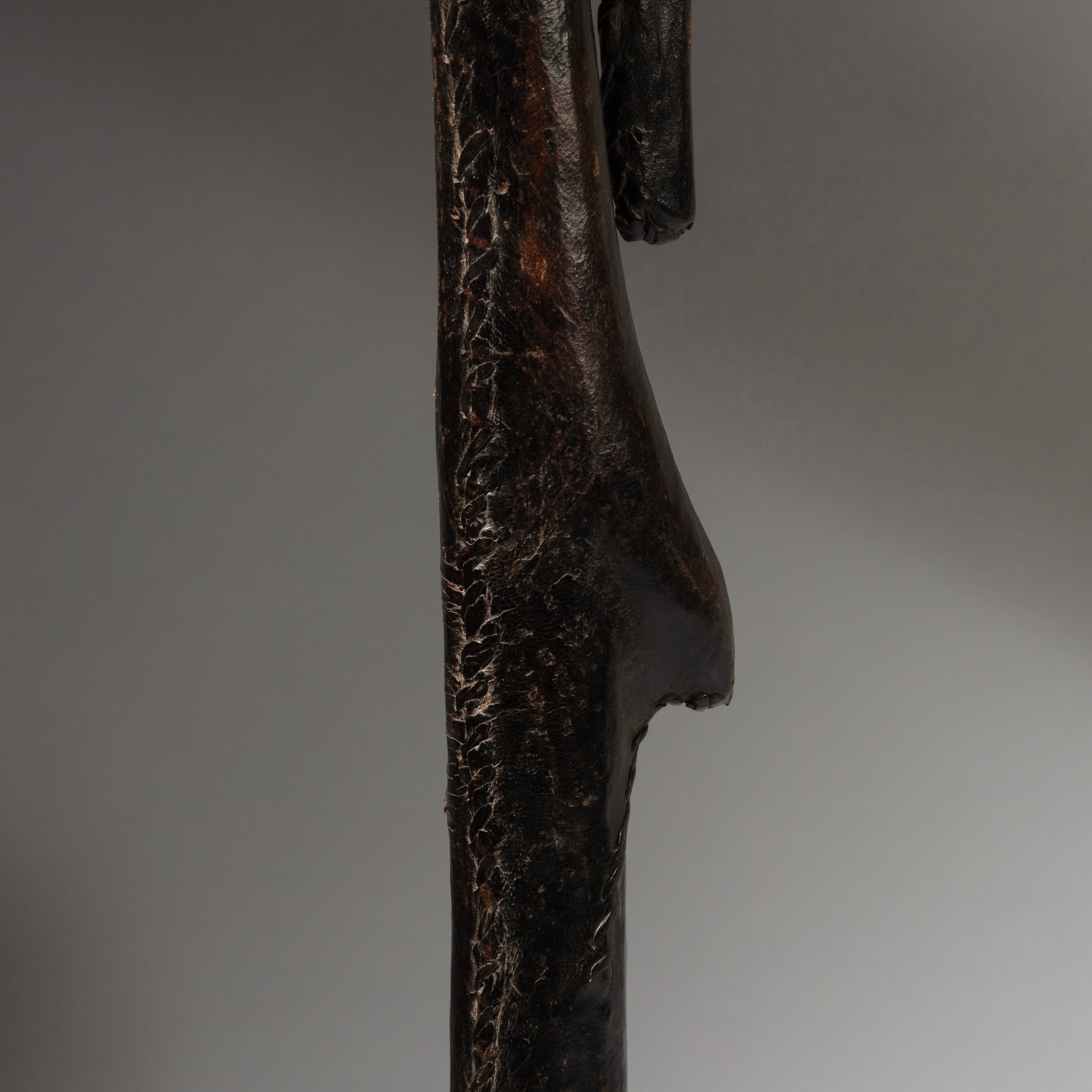 A SUPERB, SUPREMELY TALL LEATHER COVERED DOLL FROM THE MOSSI TRIBE OF BURKINA FASO W AFRICA ( No 2924 )