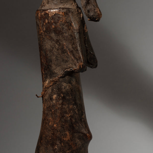 A HIGHLY STYLISED DOLL, MOSSI TRIBE BURKINA FASO ( No 2875 )