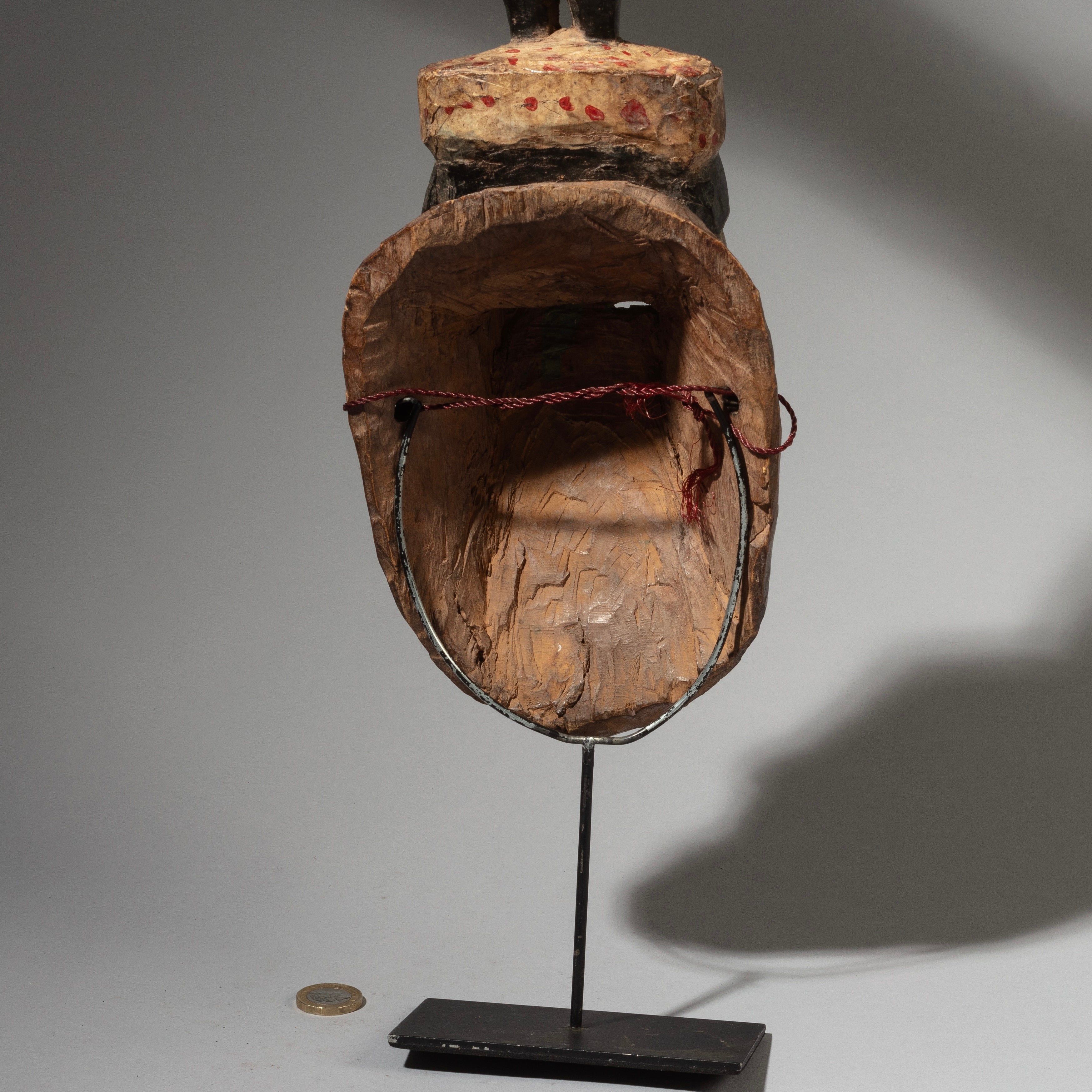 A PRETTY PAINTED MASK WITH FIGURE ON TOP, BAULE TRIBE IVORY COAST, (No 2947 )