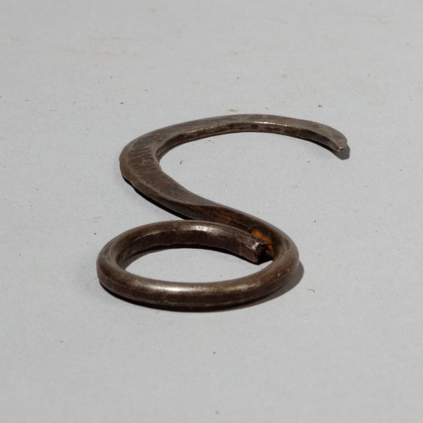 A WAVE SHAPED IRON RING, TURKANA TRIBE KENYA, E.AFRICA ( No 1980)