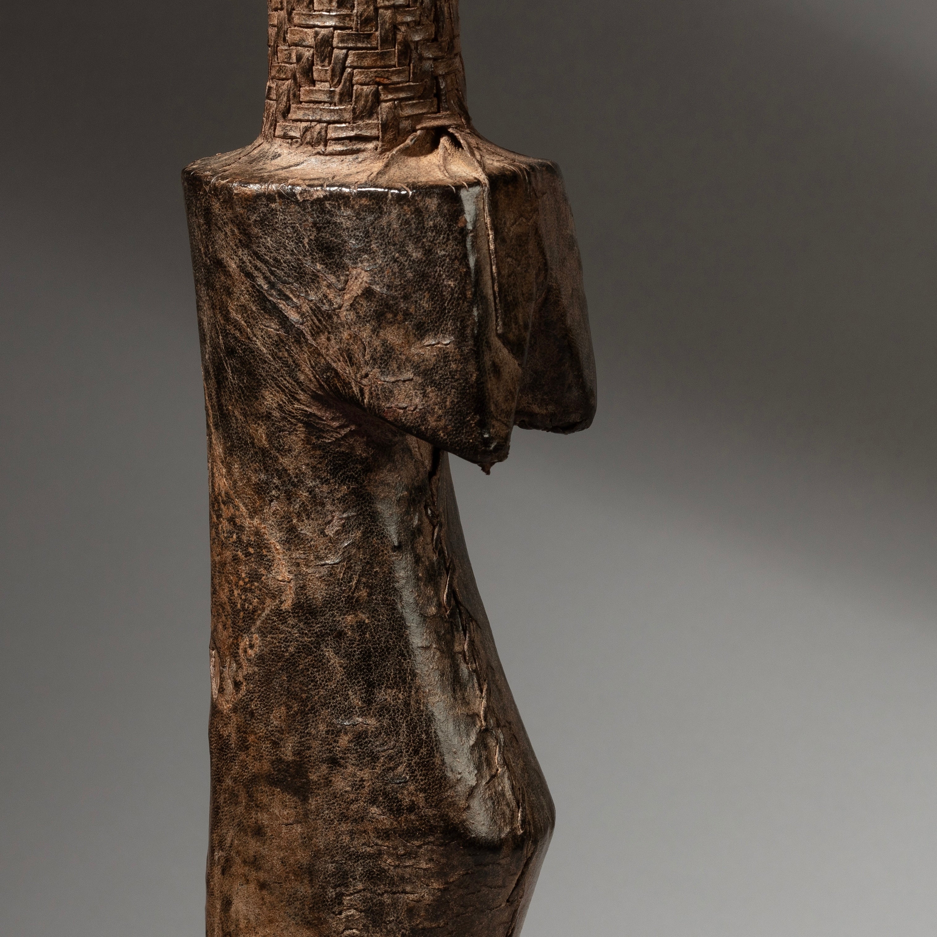 A TALL CYBORG MOSSI DOLL FROM BURKINA FASO  ( No 2922 )