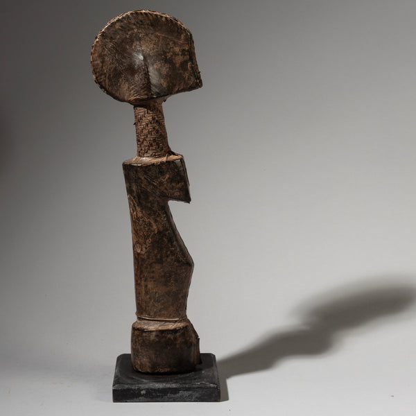 A TALL CYBORG MOSSI DOLL FROM BURKINA FASO  ( No 2922 )