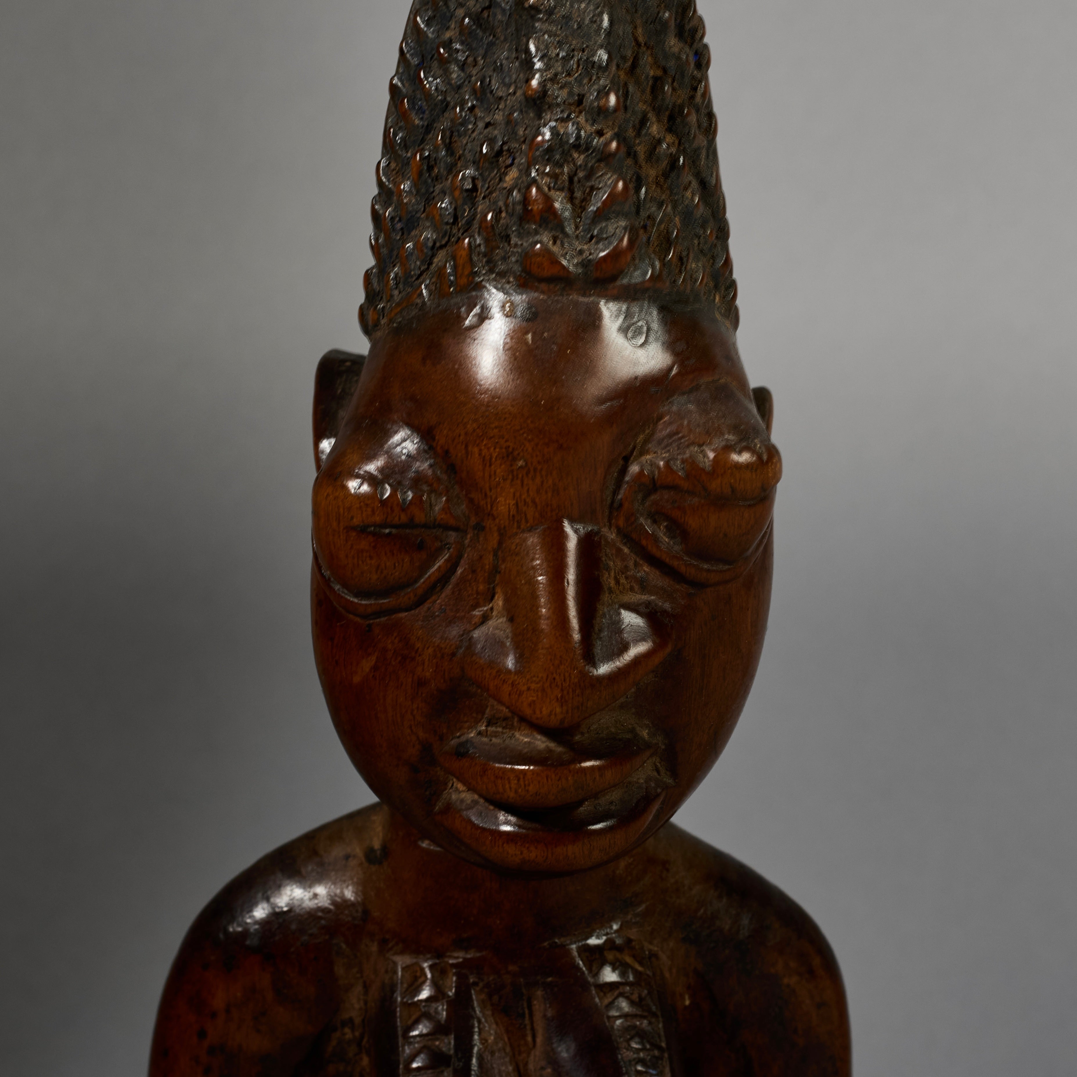 A FINE OLD  IBEJI, EX UK COLL. YORUBA TRIBE OF NIGERIA ( No 6271)
