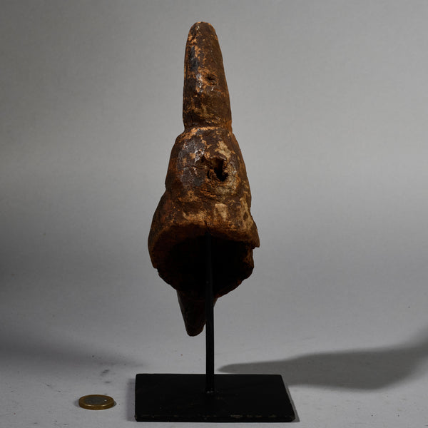 A CUBIST SMALL MASK FROM BURKINA FASO, W AFRICA (No 6276