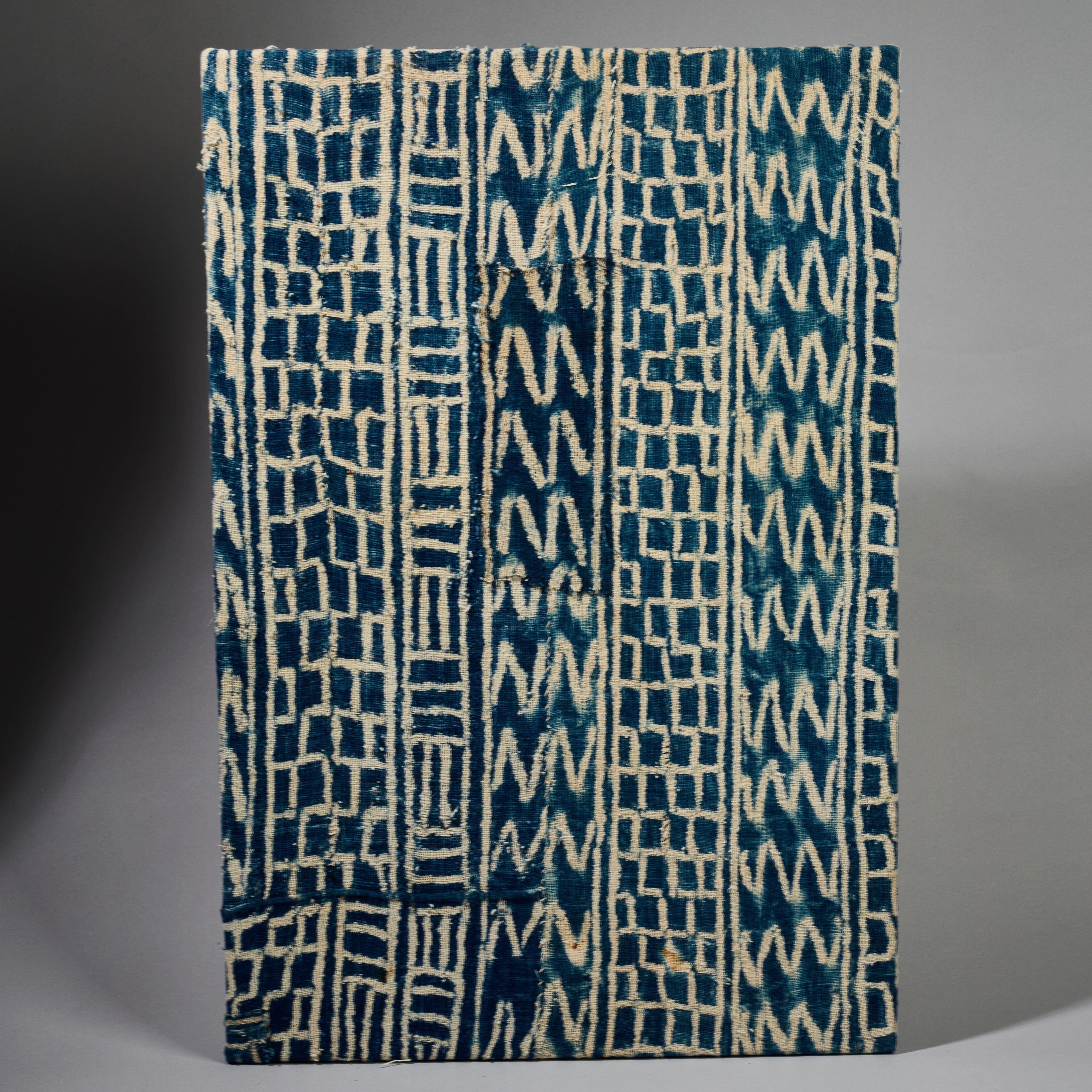 A RARE NDOP INDIGO CLOTH MOUNTED FROM THE BAMILEKE TRIBE OF CAMEROON W.AFRICA( No 5132 ) (Copy)