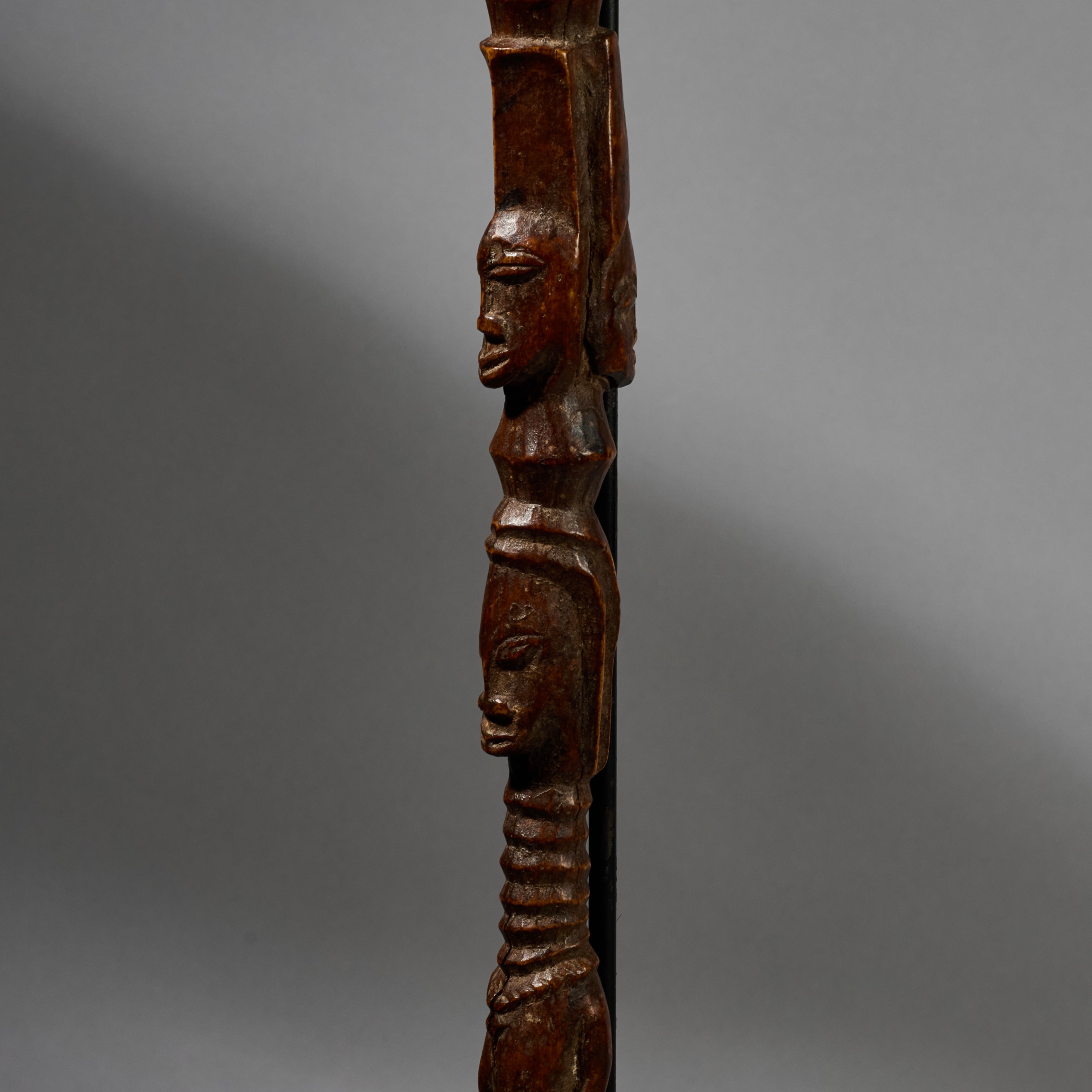 A BEAUTIFUL OLD SENUFO STAFF FROM IVORY  COAST ( No 6201 )