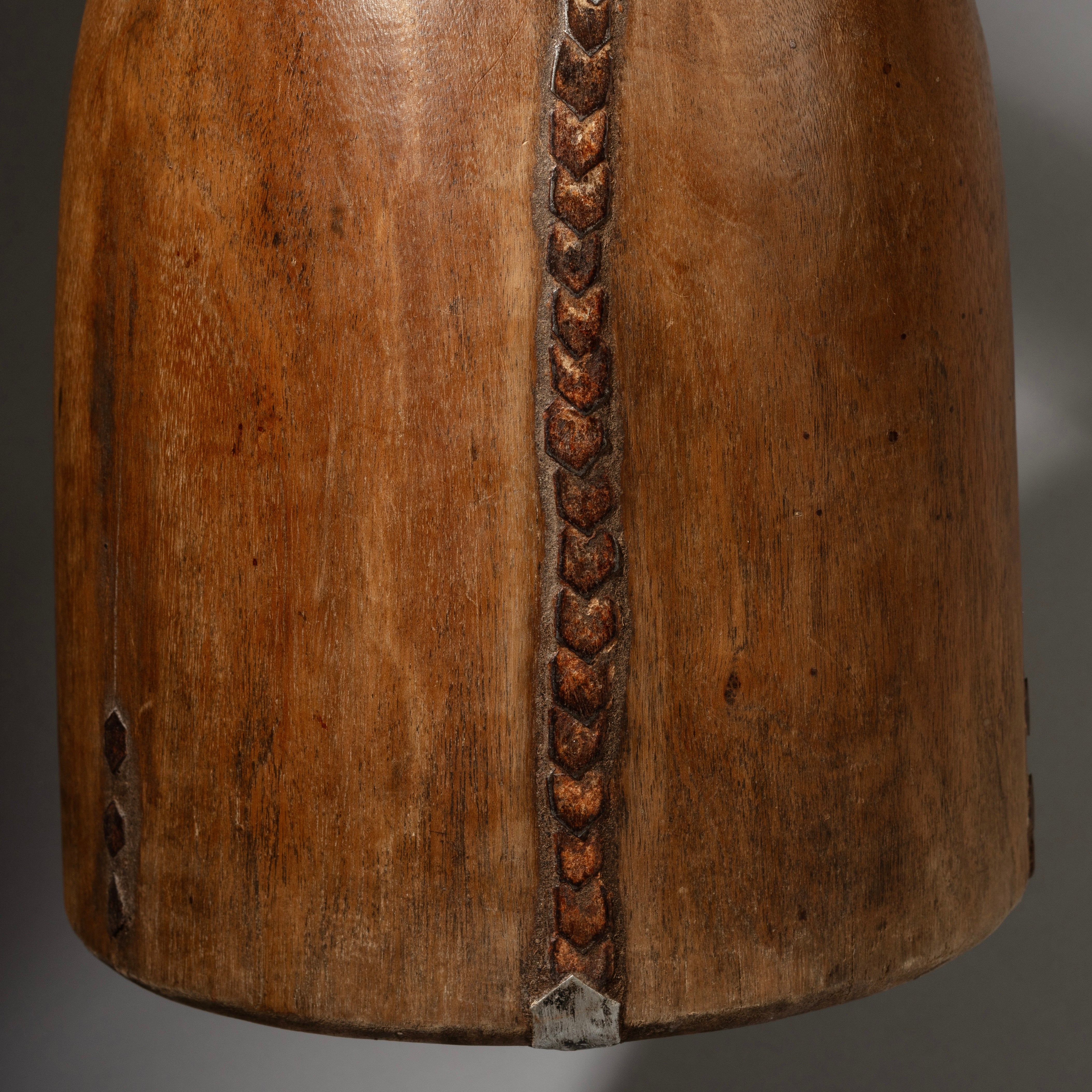 A SHAPELY HONEY POT WITH UNIQUE METAL REPAIRS, TUTSI TRIBE RWANDA  No 2928 )