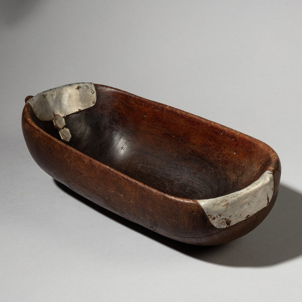 A DEEP WOODEN BOWL WITH METAL INDIGENOUS REPAIRS FROM THE TUTSI TRIBE OF RWANDA ( No 2866 )