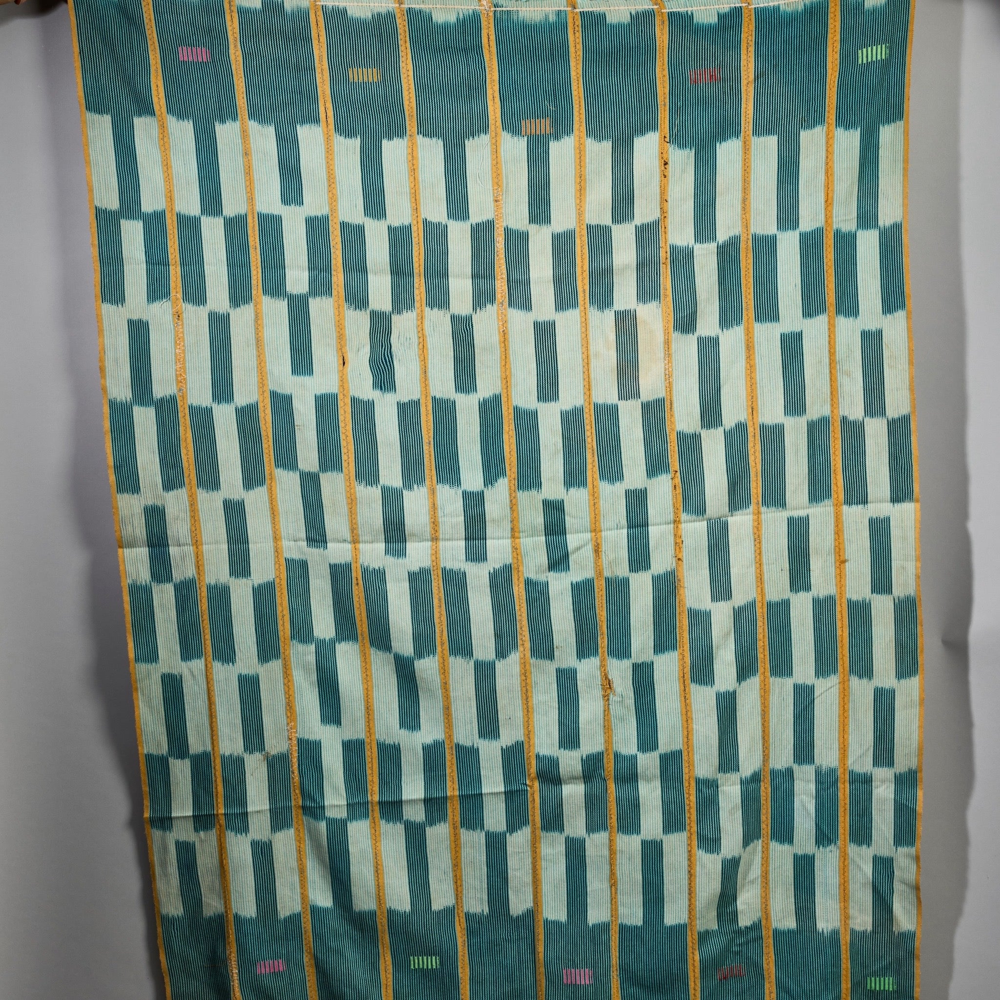A GRAPHIC VINTAGE COTTON  TEXTILE FROM BAULE TRIBE  W.AFRICA( No 5252)