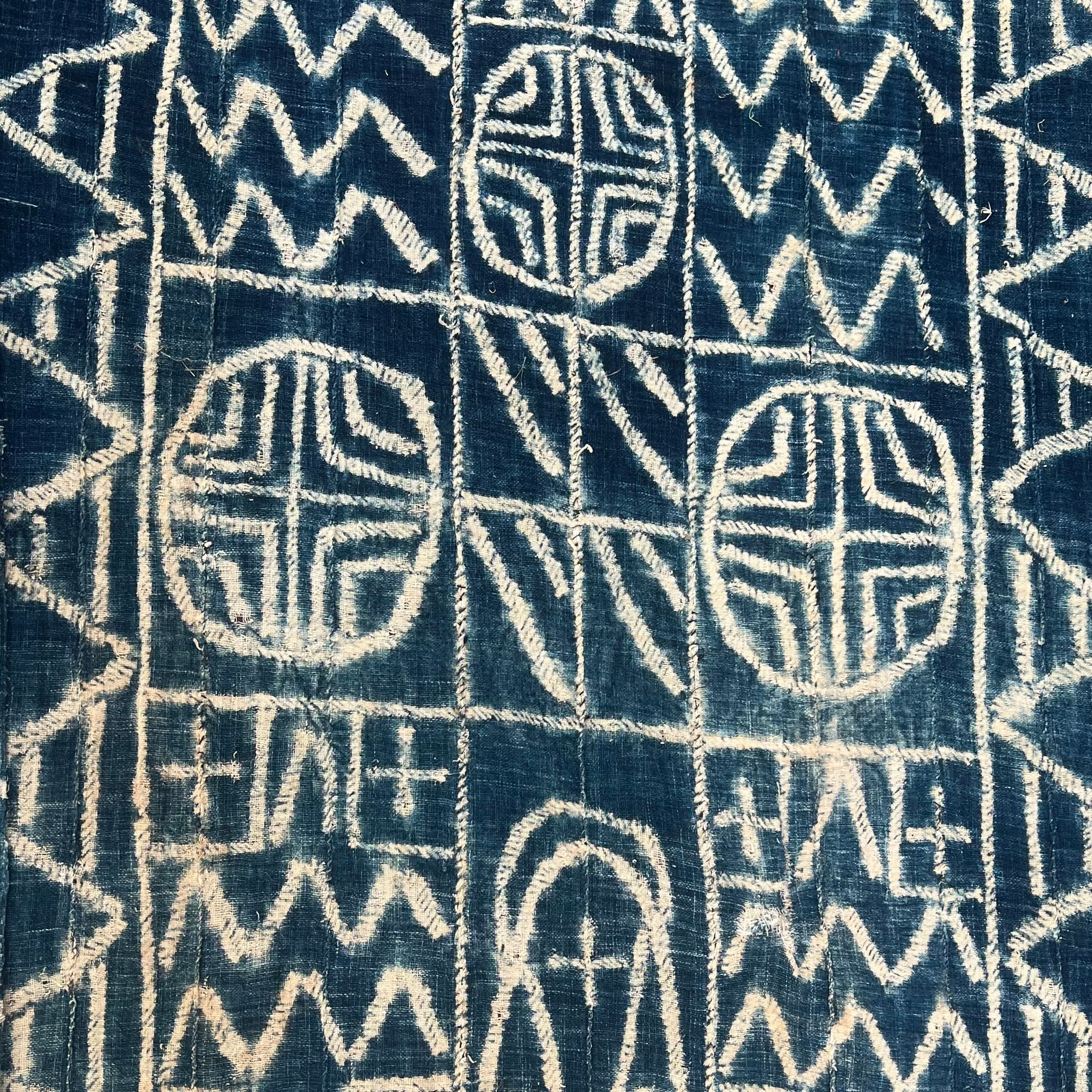 A GEOMETRIC LARGE NDOP STRIP WEAVE FABRIC FROM BAMILEKE TRIBE OF CAMEROON( No 5107 )