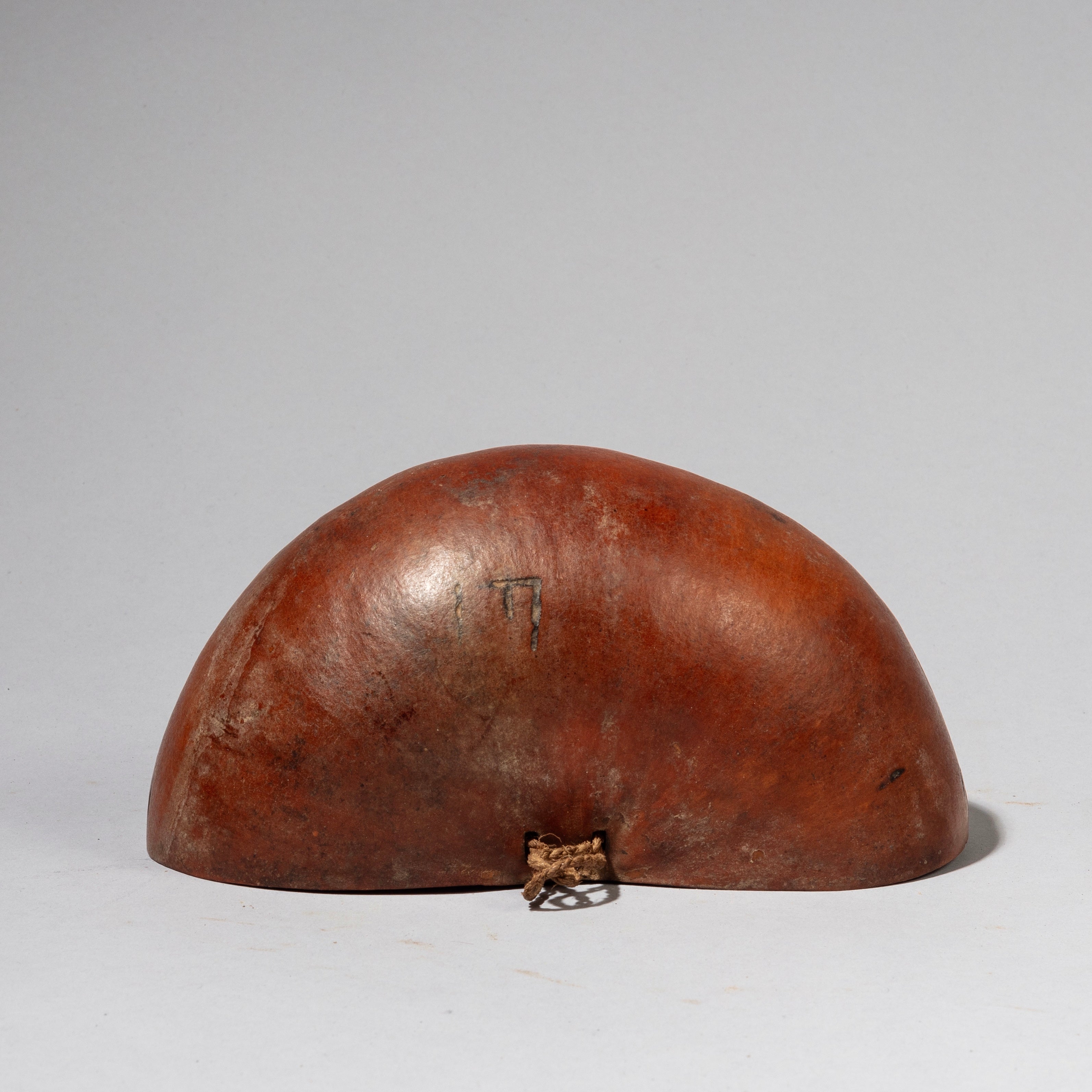 A SMALL GOURD DIVINATION BOWL, EWE TRIBE OF GHANA W.AFRICA ( No 2215)