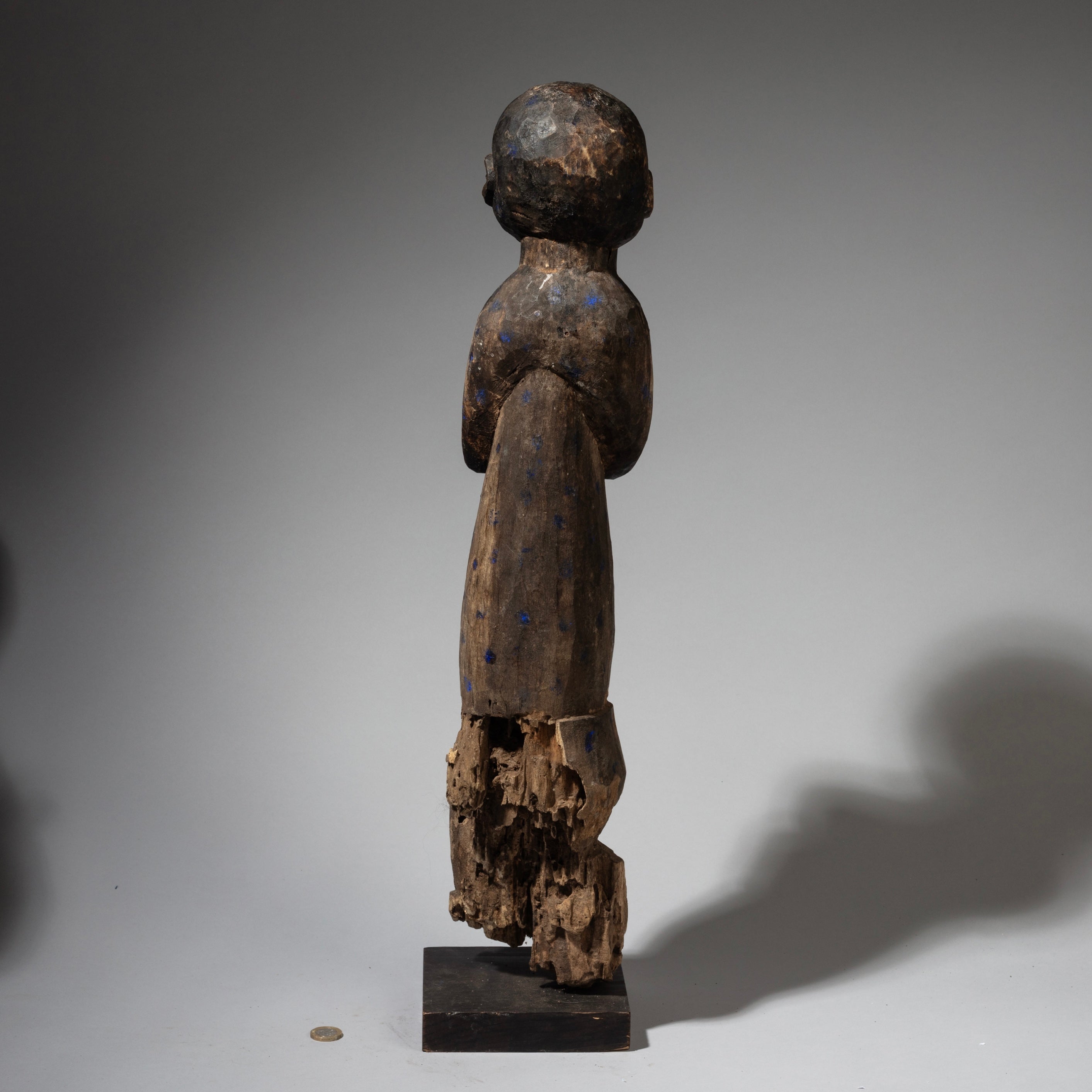 A VERY TALL  ALTAR FIGURE FROM THE FON  TRIBE OF BENIN  ( No 4061 )