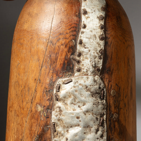 A LARGE SIZED CHARACTERFUL HONEY POT FROM TUTSI TRIBE OF RWANDA E. AFRICA ( No 4053 )