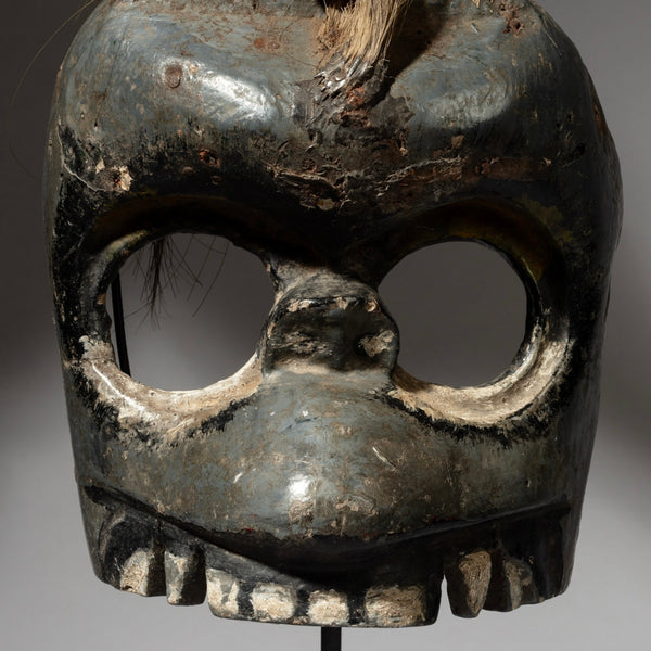 A RARE TOPENG SKULL MASK FROM JAVA INDONESIA ( No 4068 )