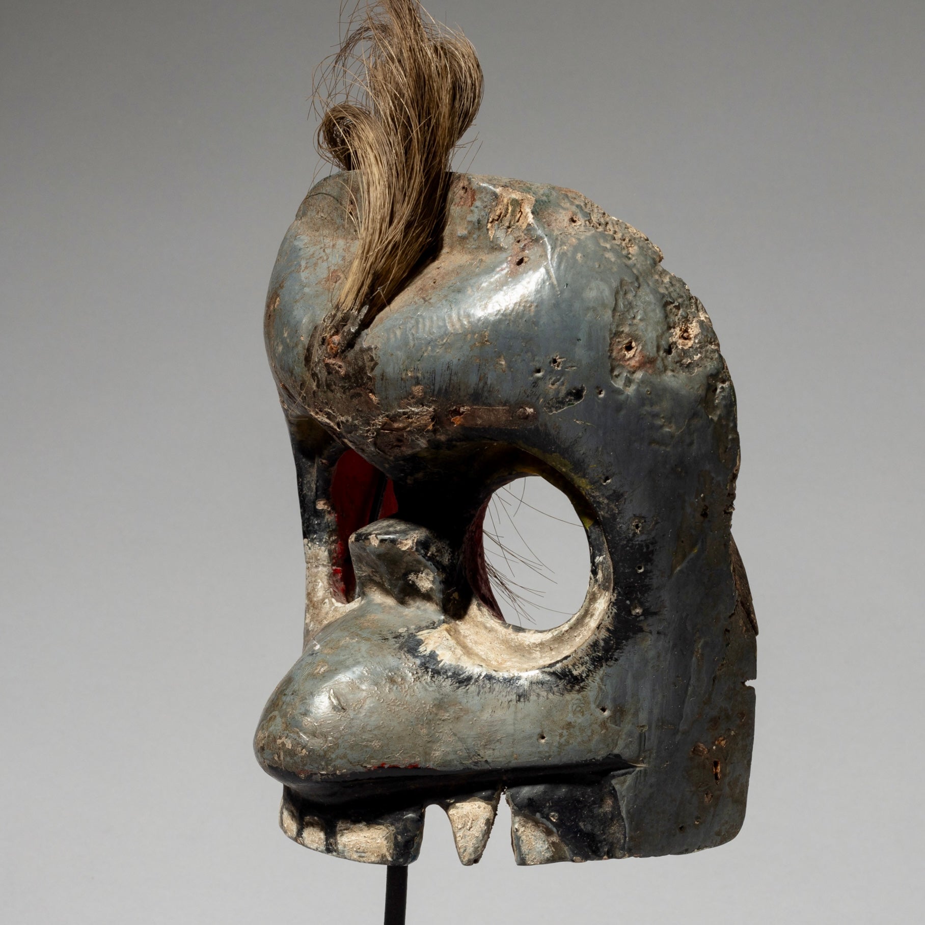A RARE TOPENG SKULL MASK FROM JAVA INDONESIA ( No 4068 )