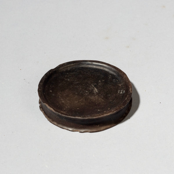 A LARGE CLAY  LIP PLUG FROM THE SURI TRIBE OF ETHIOPIA E.AFRICA ( No 4067 )