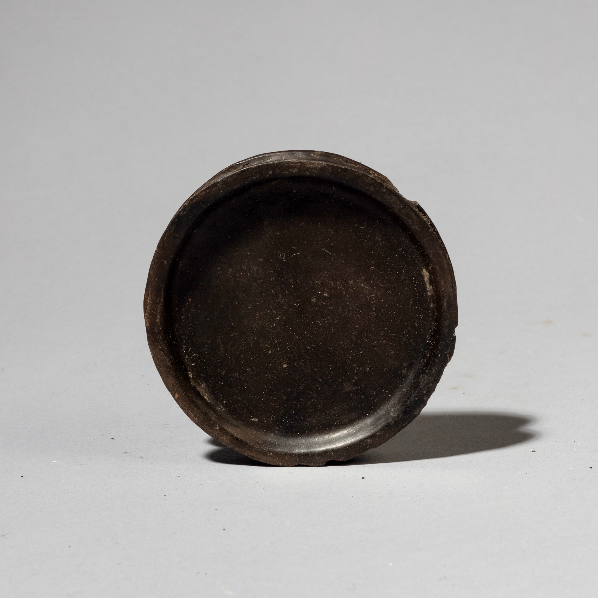 A LARGE CLAY  LIP PLUG FROM THE SURI TRIBE OF ETHIOPIA E.AFRICA ( No 4067 )