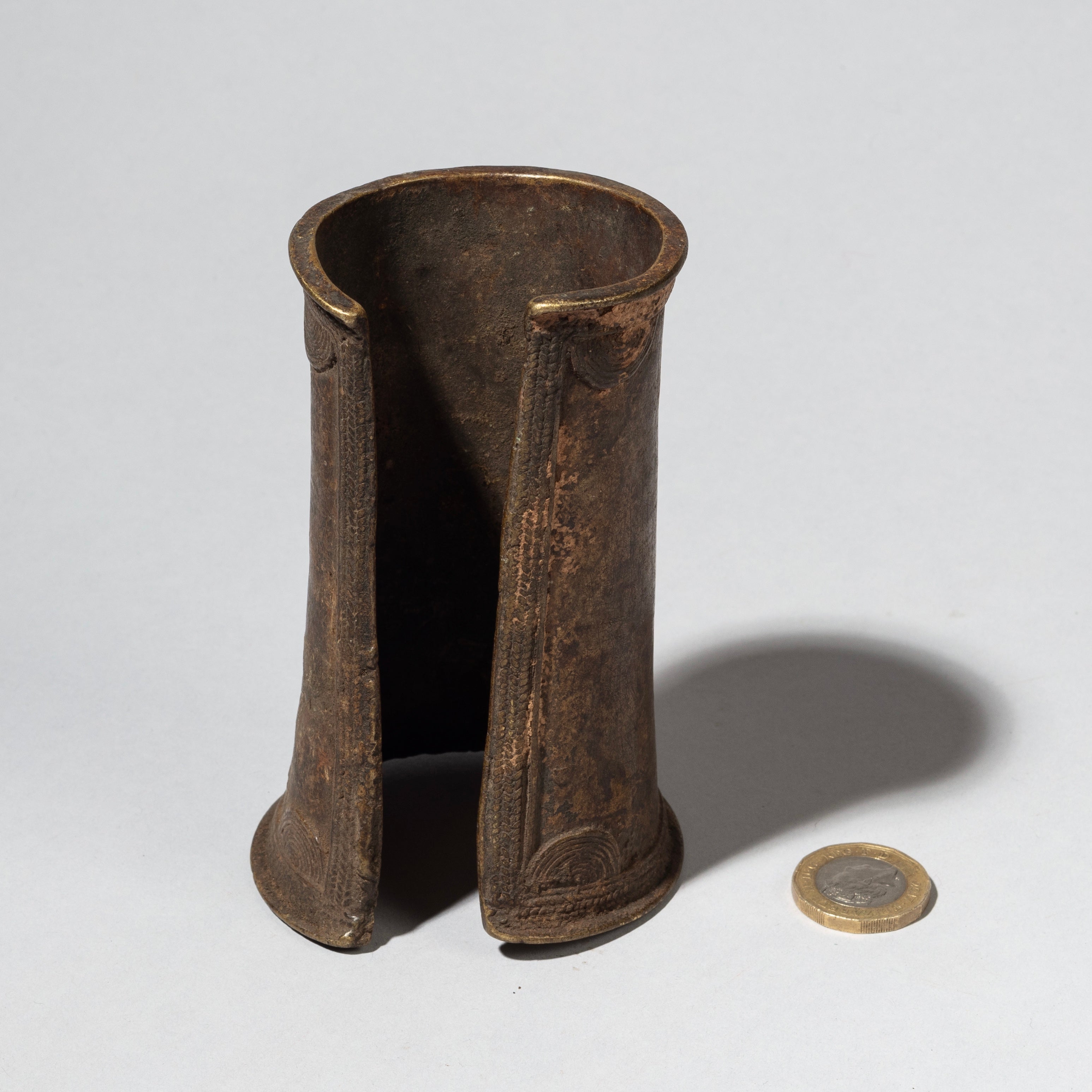 A SOPHISTICATED BRONZE CUFF FROM THE KIRDI TRIBE OF CAMEROON W.AFRICA( No 2292)
