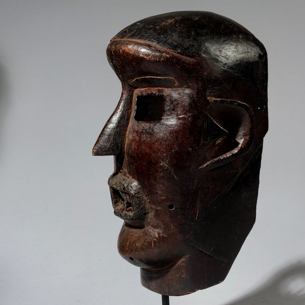 A METAL TOOTHED MASK FROM SUKUMA TRIBE TANZANIA E. AFRICA ( No 4083 )