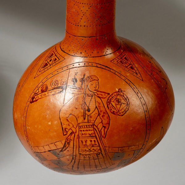 A MYSTERIOUS PLUMP GOURD EX UK COLL ( No 4080)