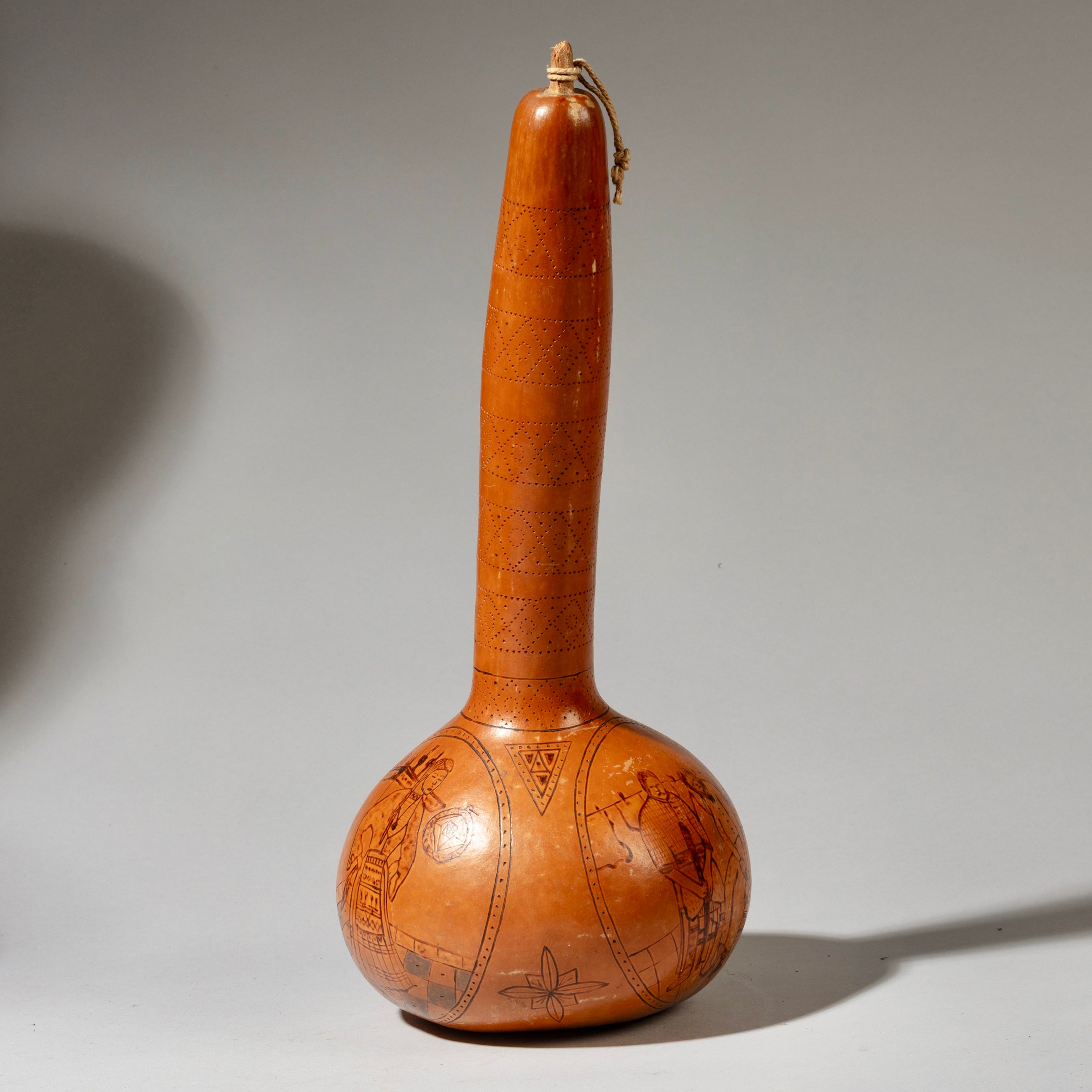 A MYSTERIOUS PLUMP GOURD EX UK COLL ( No 4080)