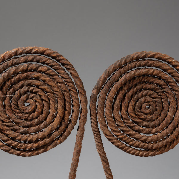 A LARGE TWISTED DOUBLE SPIRAL IRON CURRENCY FROM KIRDI TRIBE OF CAMEROON, WEST AFRICA( No 2325)