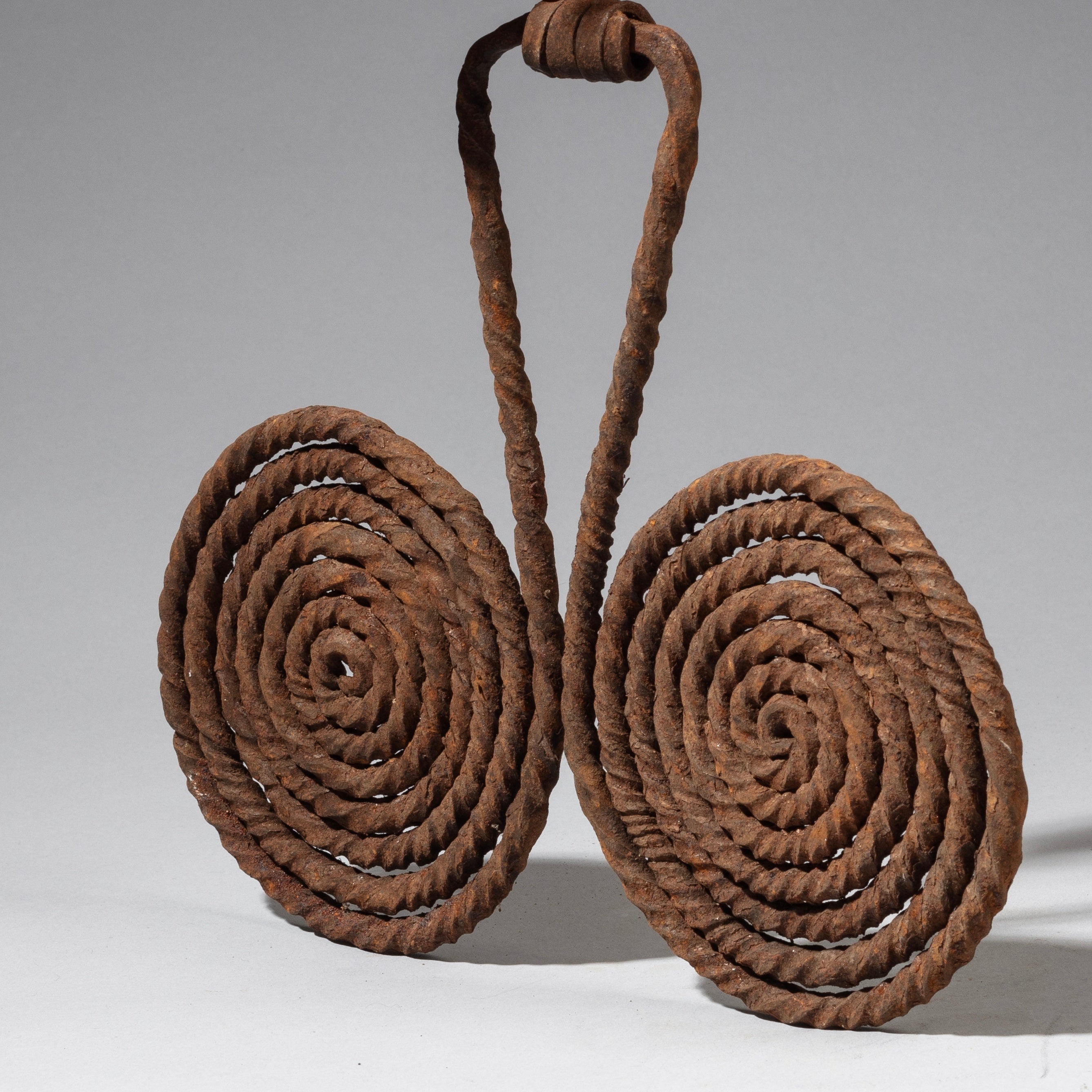 A LARGE TWISTED DOUBLE SPIRAL IRON CURRENCY FROM KIRDI TRIBE OF CAMEROON, WEST AFRICA( No 2325)