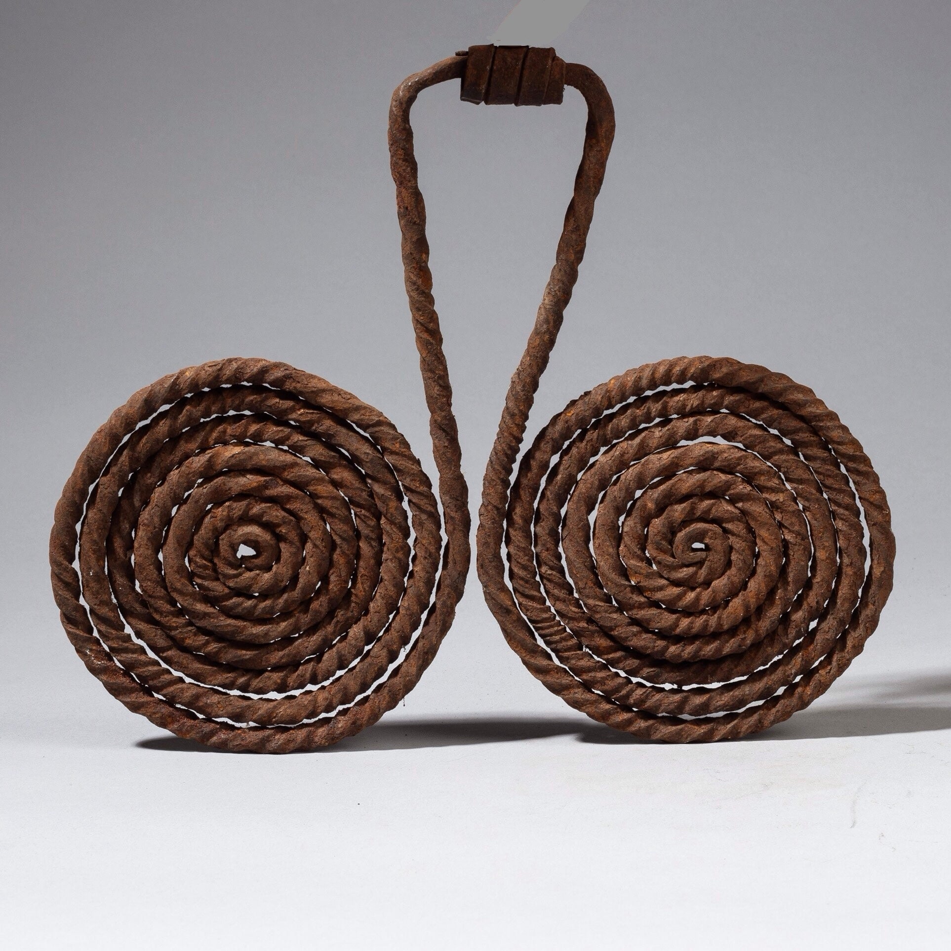 A LARGE TWISTED DOUBLE SPIRAL IRON CURRENCY FROM KIRDI TRIBE OF CAMEROON, WEST AFRICA( No 2325)