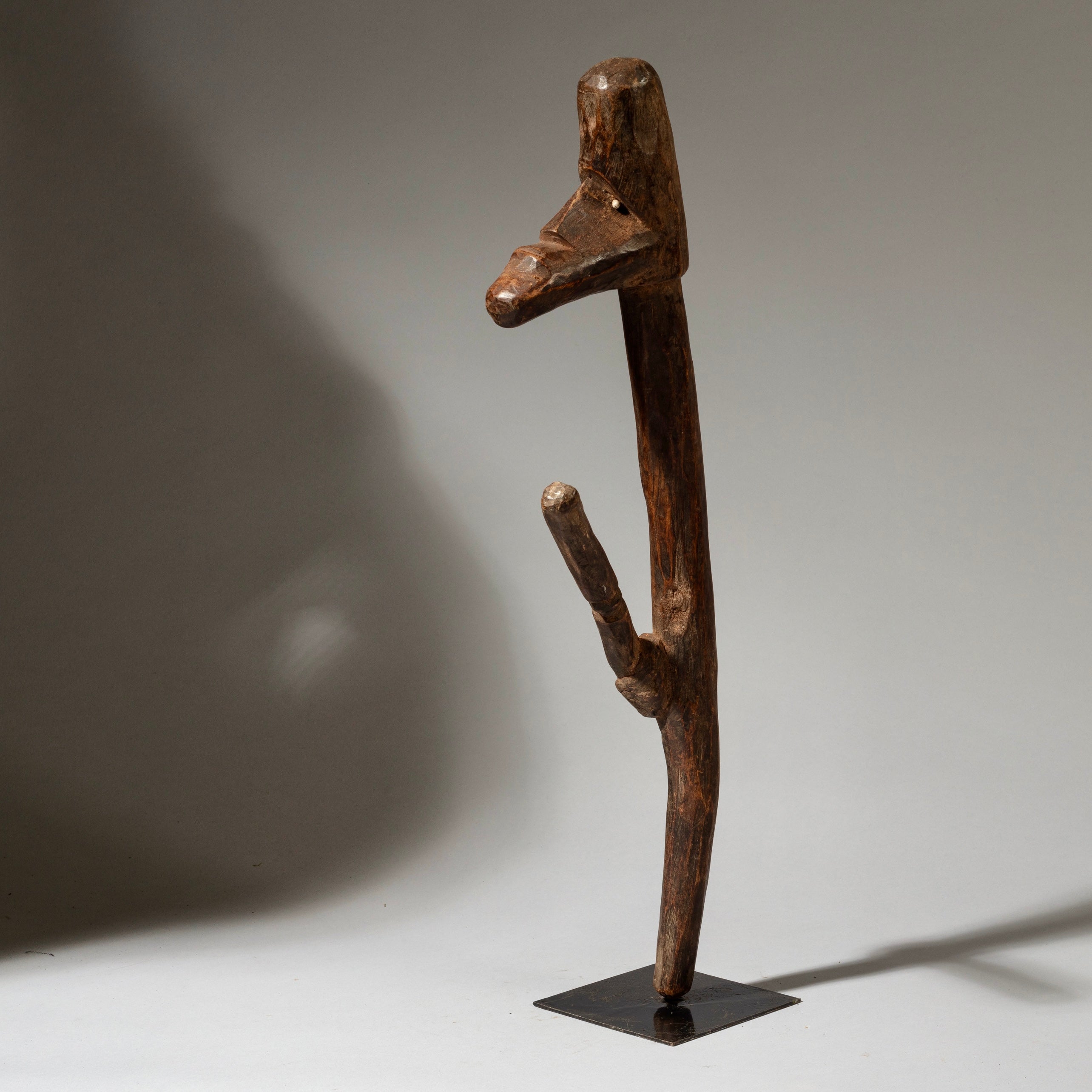 AN UNIQUELY SHAPED FIGURAL STAFF FROM TANZANIA EAST.AFRICA ( No 4102 )