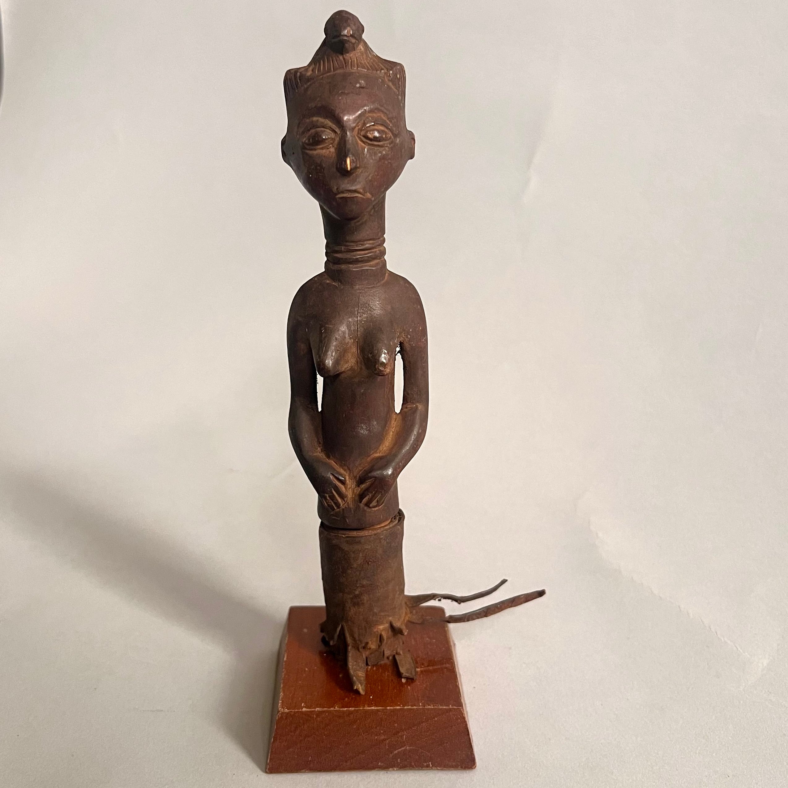 A REFINED BAULE FLY WHISK FROM THE IVORY COAST ( No 2558)