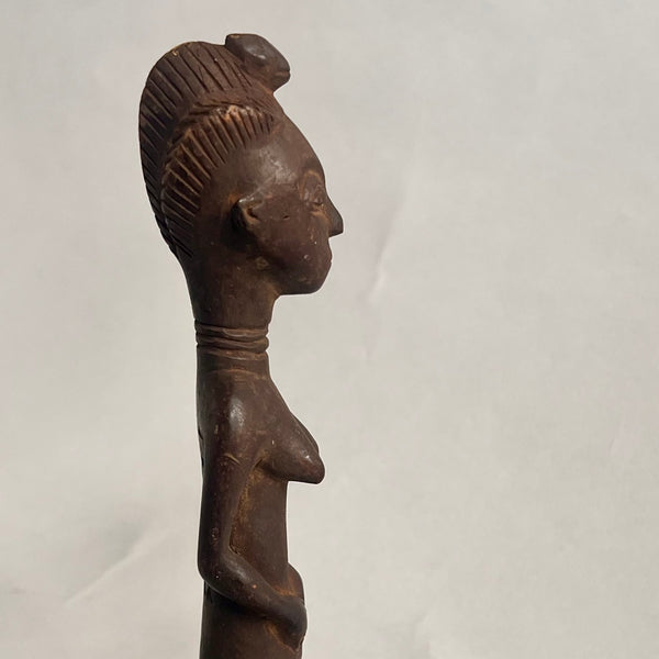 A REFINED BAULE FLY WHISK FROM THE IVORY COAST ( No 2558)