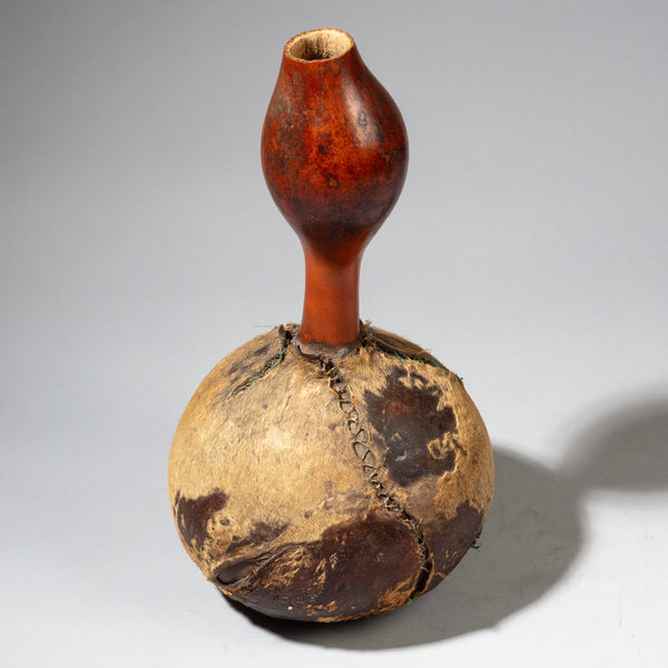 ( No 2359 ) A CHARACTERFUL GOURD WITH LEATHER, ETHIOPIA